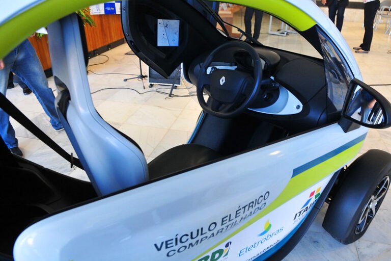 Câmara Legislativa: Delmasso quer preparar o DF para a chegada dos veículos elétricos