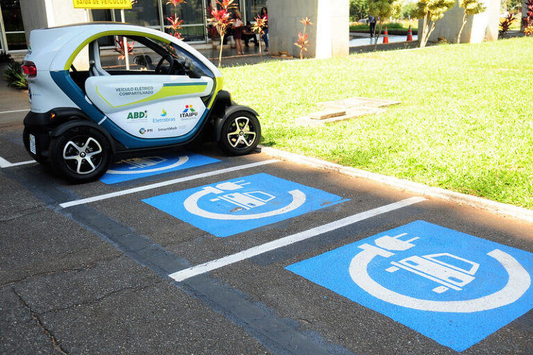 Veículos elétricos podem ganhar isenção de IPVA no DF