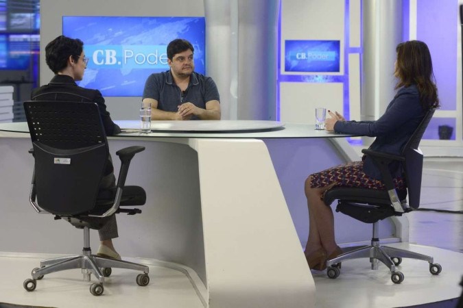 Rodrigo Delmasso, secretário da Família e da Juventude, em entrevista às jornalistas Samanta Sallum e Priscila Crispi, no CB.Poder - (crédito: Marcelo Ferreira/CB/D.A Press)