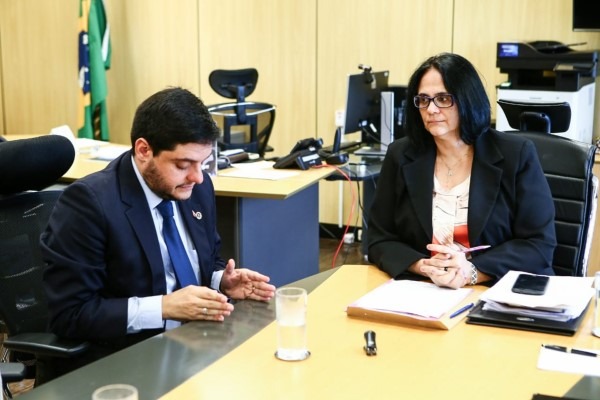 De volta ao cenário político, Delmasso confirma pré-candidatura à CLDF com apoio da senadora Damares