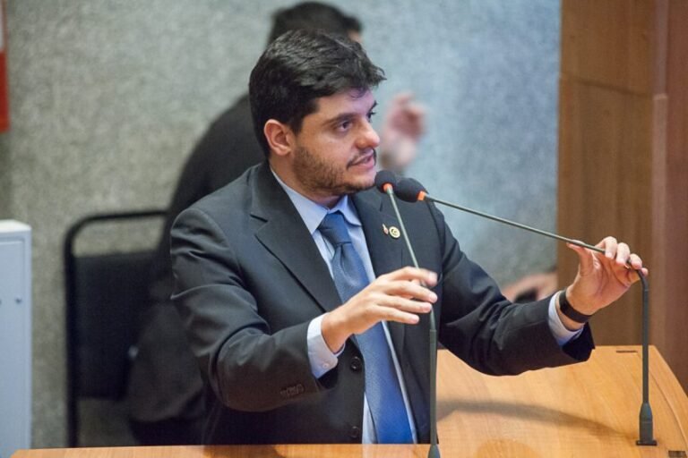 Delmasso quer tornar permanente o IPVA zero para carros elétricos no DF